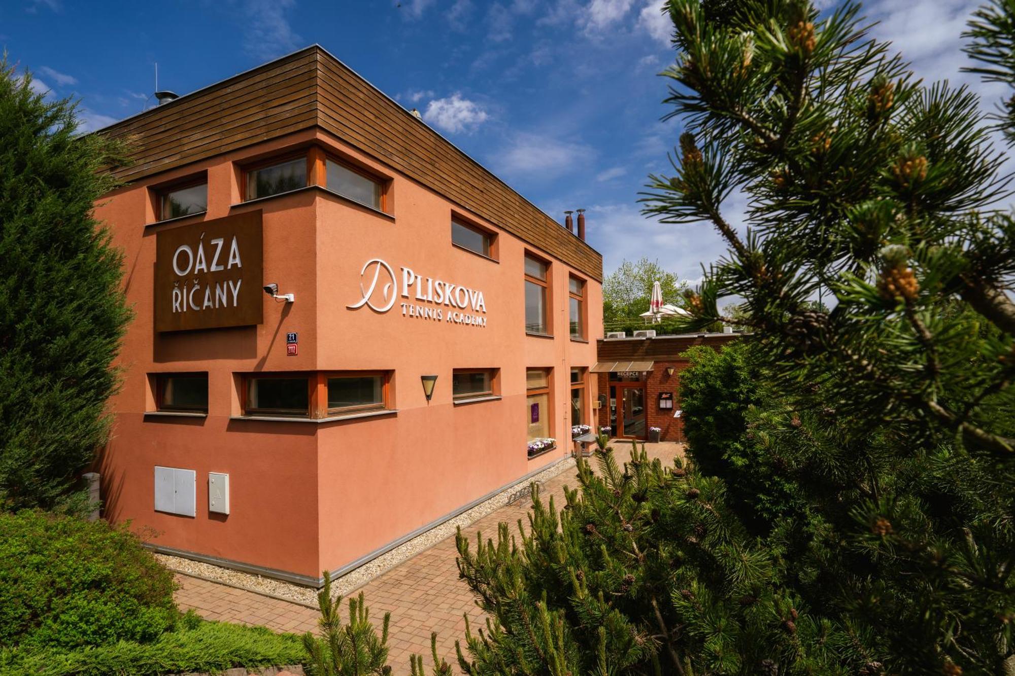 Hotel Oaza Ricany (Central Bohemian)